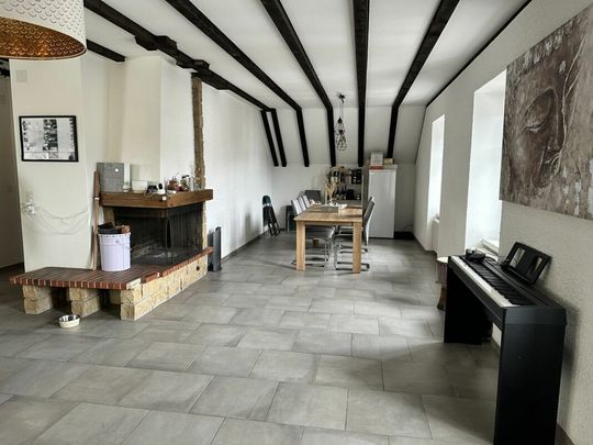 Appartement de 5 pièces avec cheminée au 3e étage - Photo 1