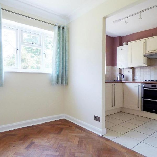 2 bedroom maisonette to rent Reigate Road, Reigate, RH2 - Photo 1