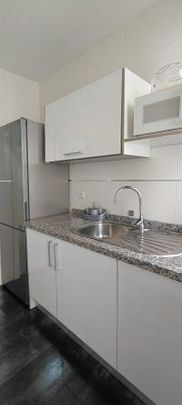 Flat - Granada (Constitucion) - Photo 1