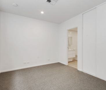 Modern Living Awaits - Photo 4