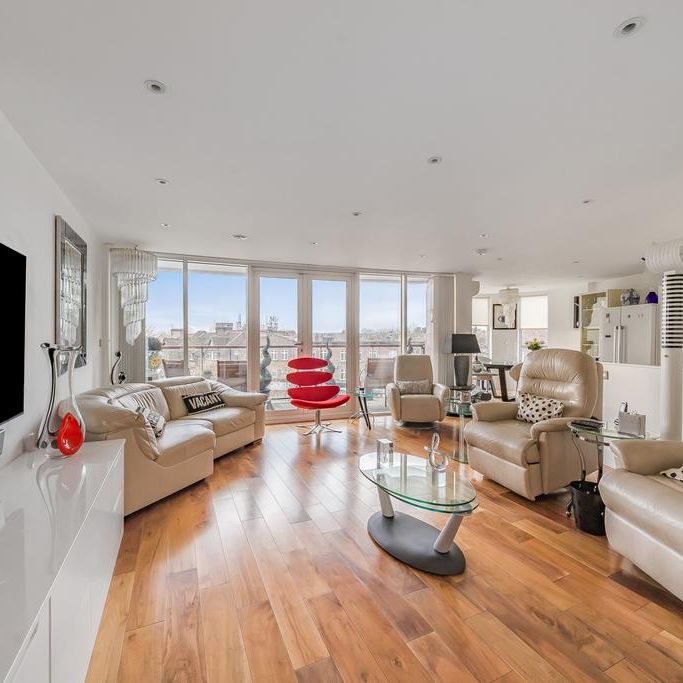 3 bedroom apartment to rent - Photo 1