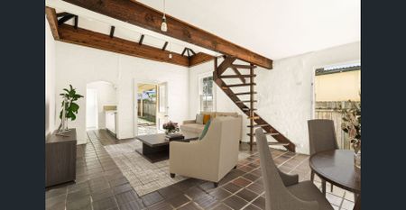 Free standing home in premier location - Photo 2