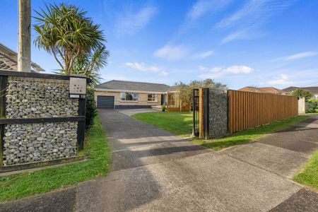 19 House Fyfe Ave, Papatoetoe - Photo 5