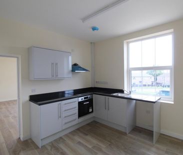 1 bedroom Flat To Let - Photo 4