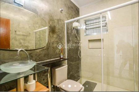 Casa com 2 quartos e 150m² para alugar em Vila Gilda, Santo André. - Foto 5