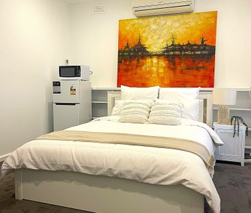 Hampton East - Photo 3