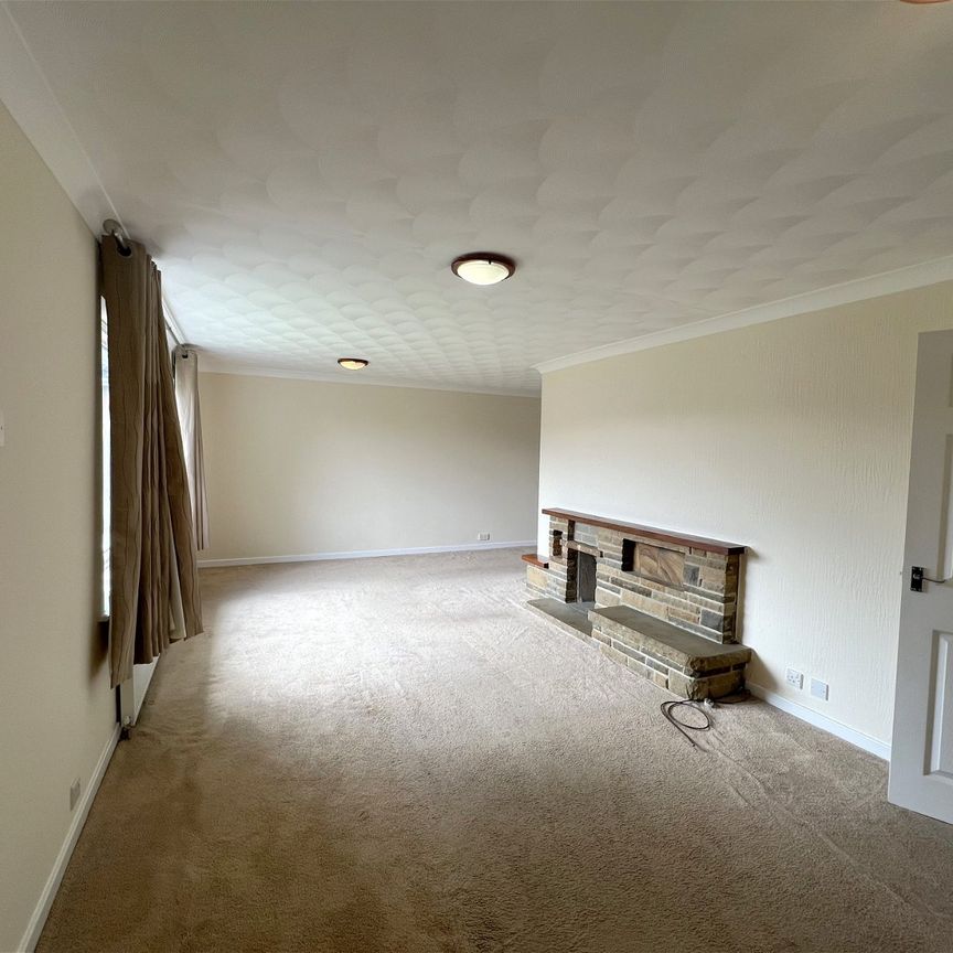 Fall View, Silkstone, S75 4LG - Photo 1