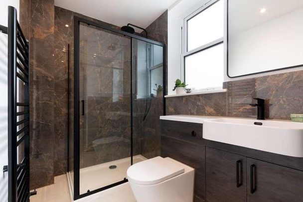 Longfield Street, Southfields, SW18 - Photo 1