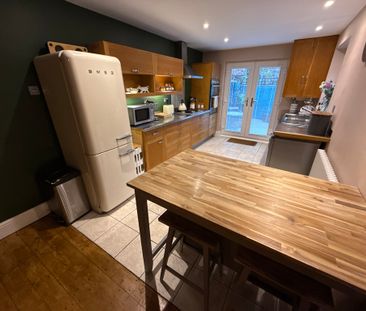 3 bedroom to let - Photo 5