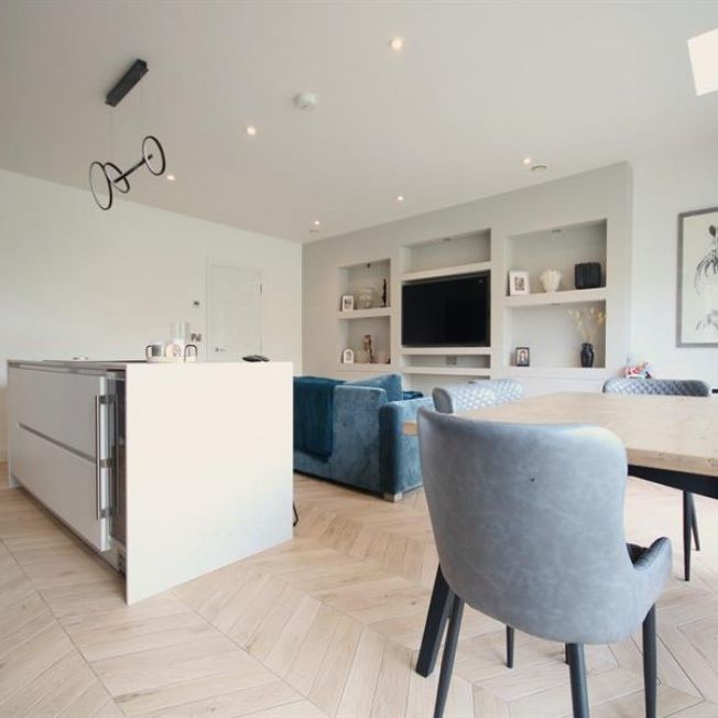 5 Bedroom Semi Detached To Let - Photo 1