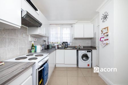 House to rent - Kinglake Street, London, SE17 - Photo 2
