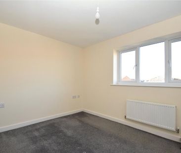 3 bedroom end of terrace house to rent - Photo 6