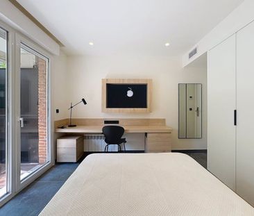 Calle Cuatro Amigos, Madrid, Community of Madrid 28029 - Photo 4