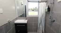 Family home with great section - Photo 5