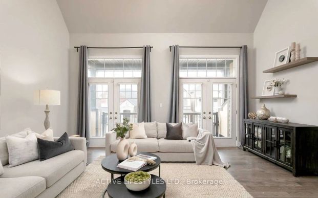 Detached Home For Lease | W9250779 - Photo 1