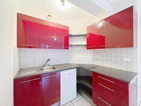 Appartement à louer - REIMS- AV DE LAON - Photo 3