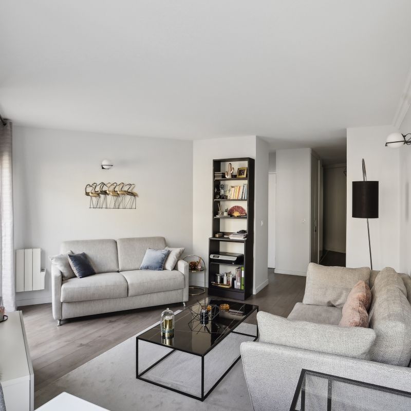 Paris XVII - Appartement haut de gamme 2 pièces meublé - Ternes - Photo 1