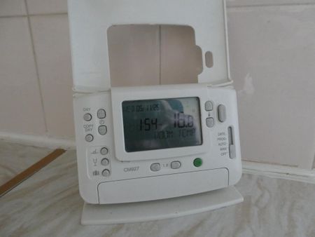 3 bedroom flat to rent - Photo 2