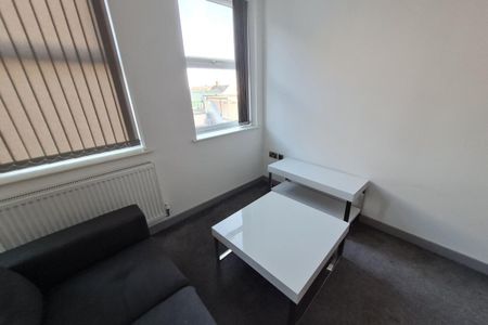 Princes Street - Photo 2