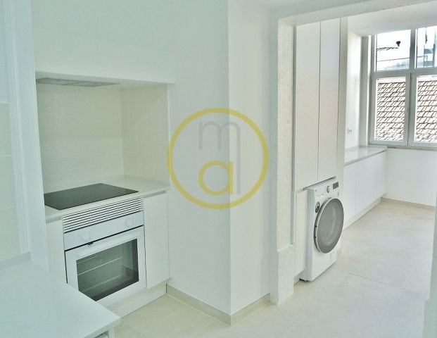 LISBON CENTER /STª CATARINA in R. SÉCULO ap. T3 equip. kitchen - Photo 1