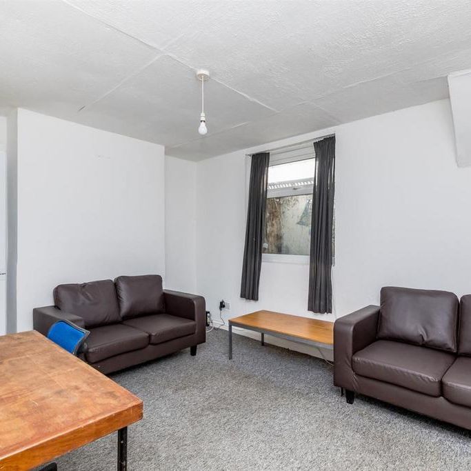 4 bedroom house share to rent - Photo 1