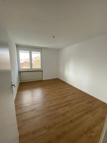 4.5 Zimmer, 90 m², 3. Stock - Foto 2