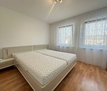 KREFELD CITY: 2-ZIMMERWOHNUNG IM HERZEN KREFELDS ZU MIETEN! - Photo 1