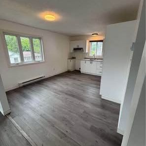 2 Chambres / 1 Salle De Bain - Photo 2