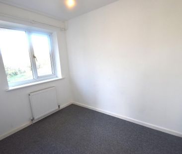 2 bedroom semi-detached house to rent - Photo 3
