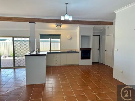Perfect Blend of Comfort, Convenience and Modern Living - Photo 2