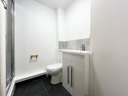 1 Bedroom Flat - Purpose Built To Let - Photo 4