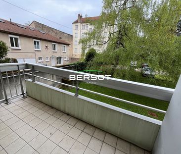 Appartement T2 avec balcon, cave et garage, avenue Fontaine Argent ... - Photo 5