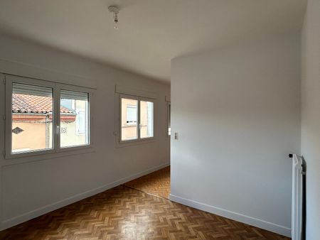 Location Appartement 1 pièce 43m² ALBI 81000 - Photo 3