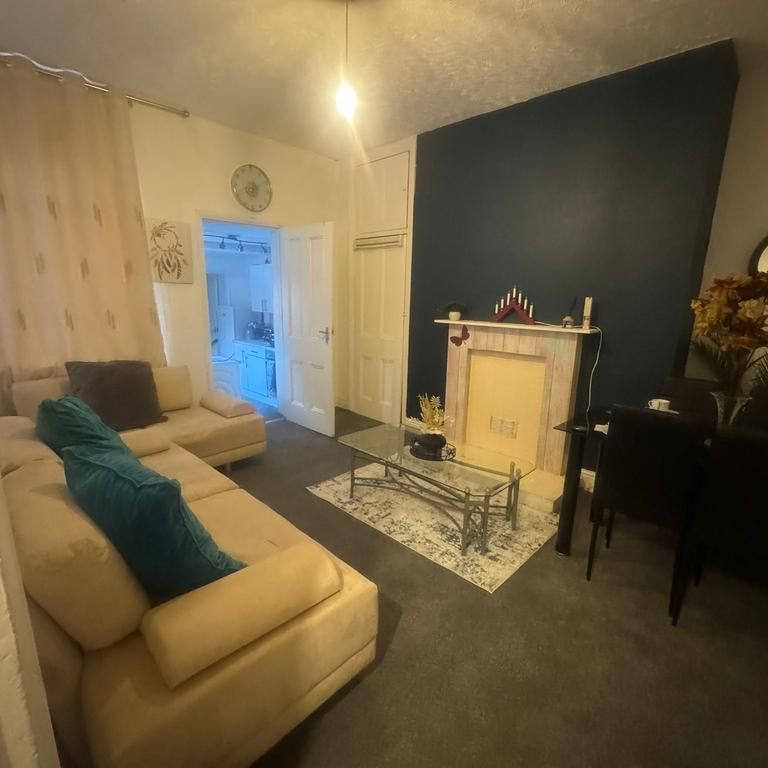 5 bedroom house share to rent - Photo 1