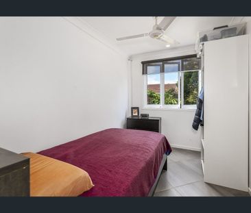 UPSTAIRS & DOWNSTAIRS DWELLINGS – FLEXIBLE LIVING OPTIONS - Photo 6