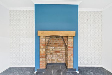 3 bedroom semi-detached house to rent - Photo 3