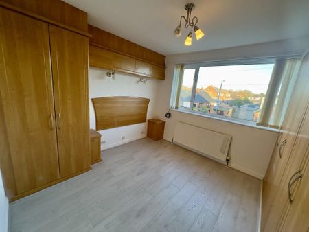 3 bedroom semi-detached house to rent - Photo 5