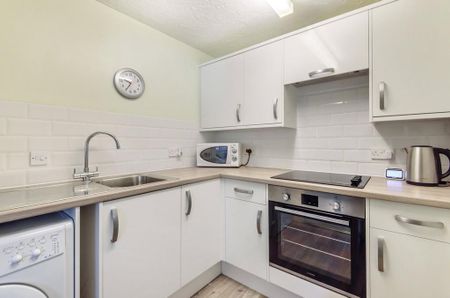 1 bedroom flat to rent - Photo 5