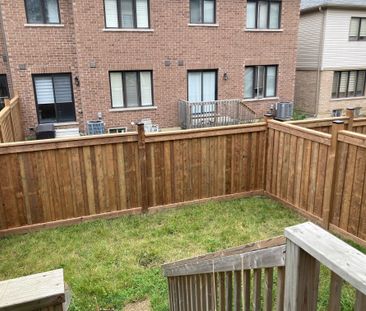 For Lease - 10 Bradshaw Drive, Hamilton, Ontario - Photo 1