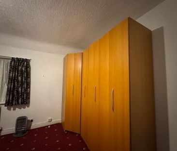 4 Bed Terraced House, Mason Road, B24 - Photo 3