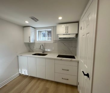 For Lease - 38 Cartier Crescent Unit# Bachelor, Richmond Hill, Ontario - Photo 1