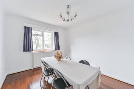 5 bedroom detached house to rent - Photo 4