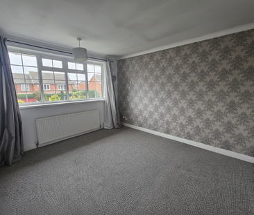 4 bedroom semi-detached house to rent - Photo 4