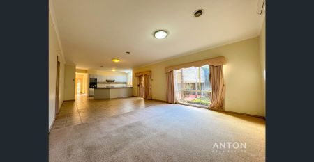 4 Bedroom Home in Prime Point Cook Location - Photo 4