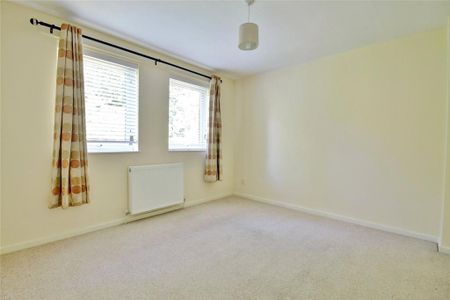 4 bedroom terraced house to rent - Photo 2