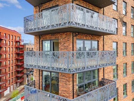 3 bedroom apartment to rent - Photo 5