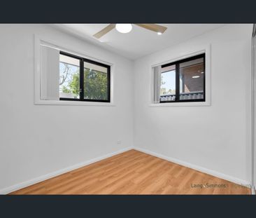 8A Clematis Place, Macquarie Fields, NSW 2564 - Photo 5