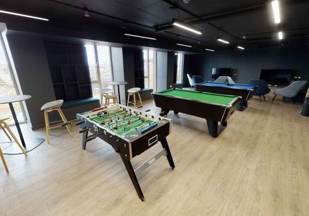 2 Bed Apartment - Photo 2