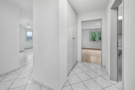 Moderne 3.5-Zimmer-Wohnung mit grossem Balkon in Münchwilen - hell, komfortabel & zentral - Foto 3