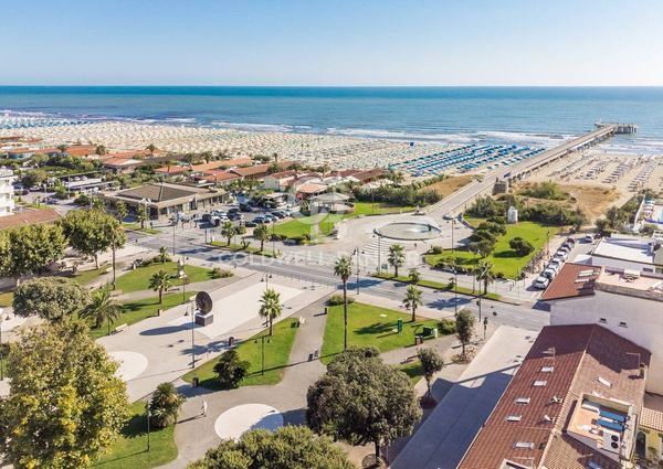 giulio cesare, 49, Montignoso, Tuscany 54038